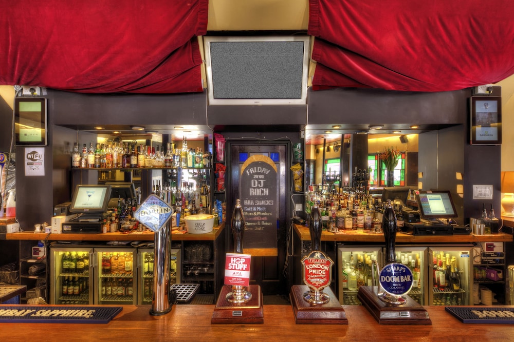 bar