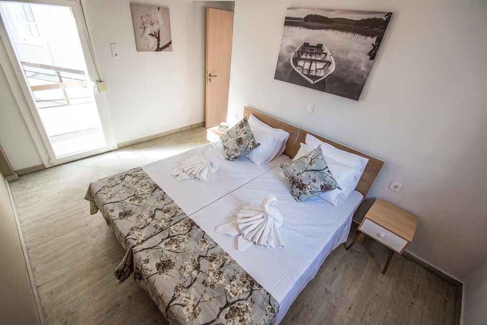 Mare Civitas Apartments