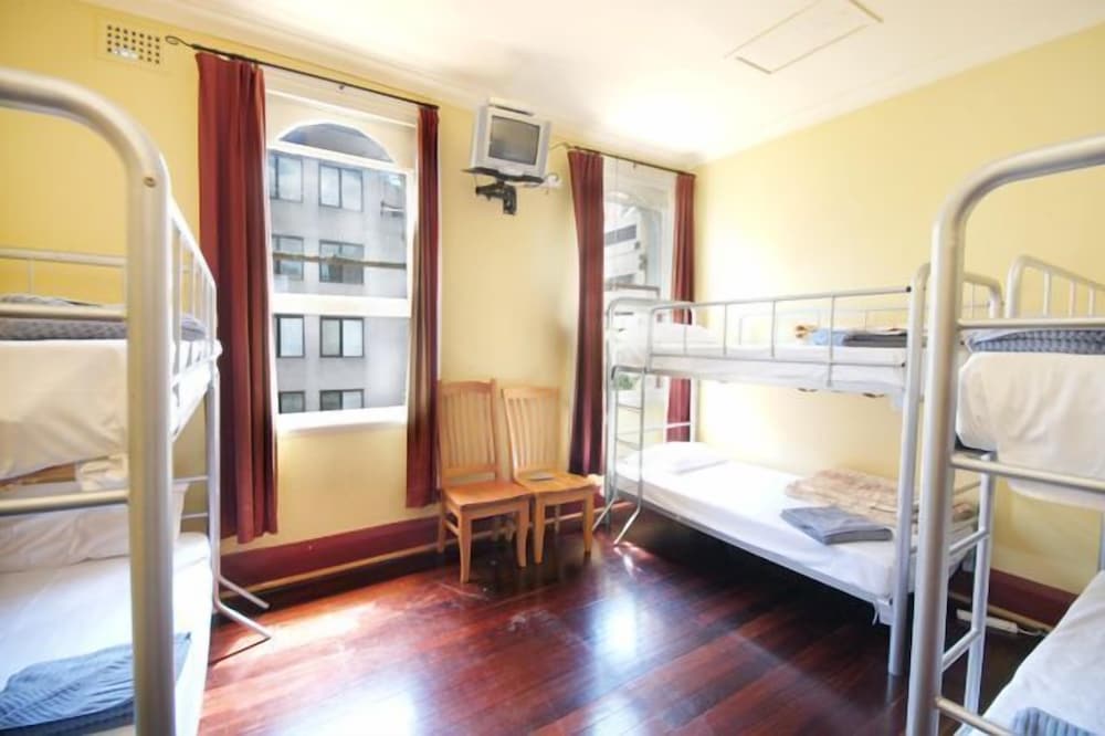 Sydney City Hostel view 5