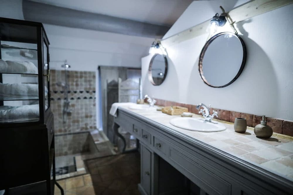 Charming Mas Provencal With Swimming Pool
