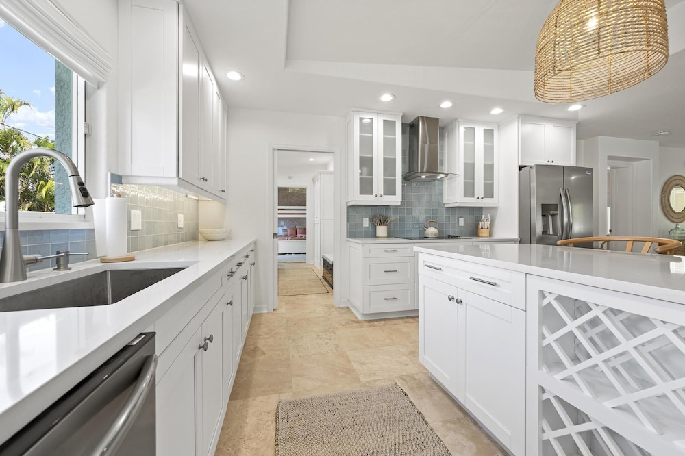 Latitude Adjustment Ami 3 Bedroom Home