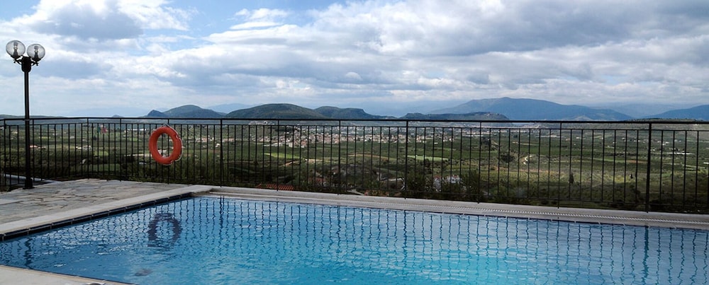 Karayiannis Villas