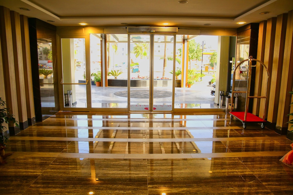 Ramada by Wyndham Mersin - Image 26