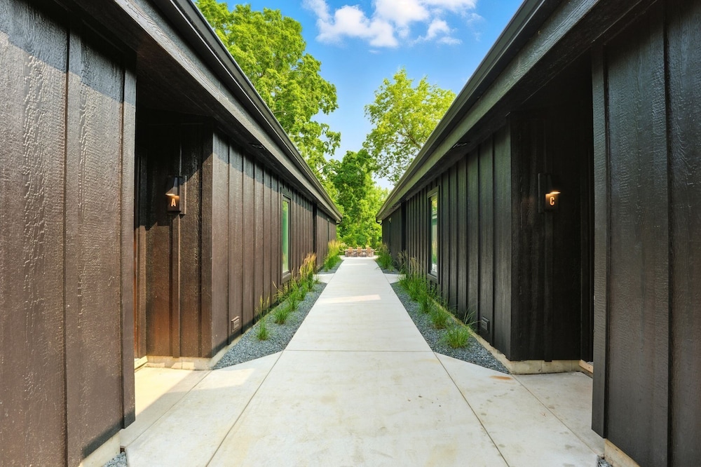 500 House - Unit C 1 Bedroom Townhouse