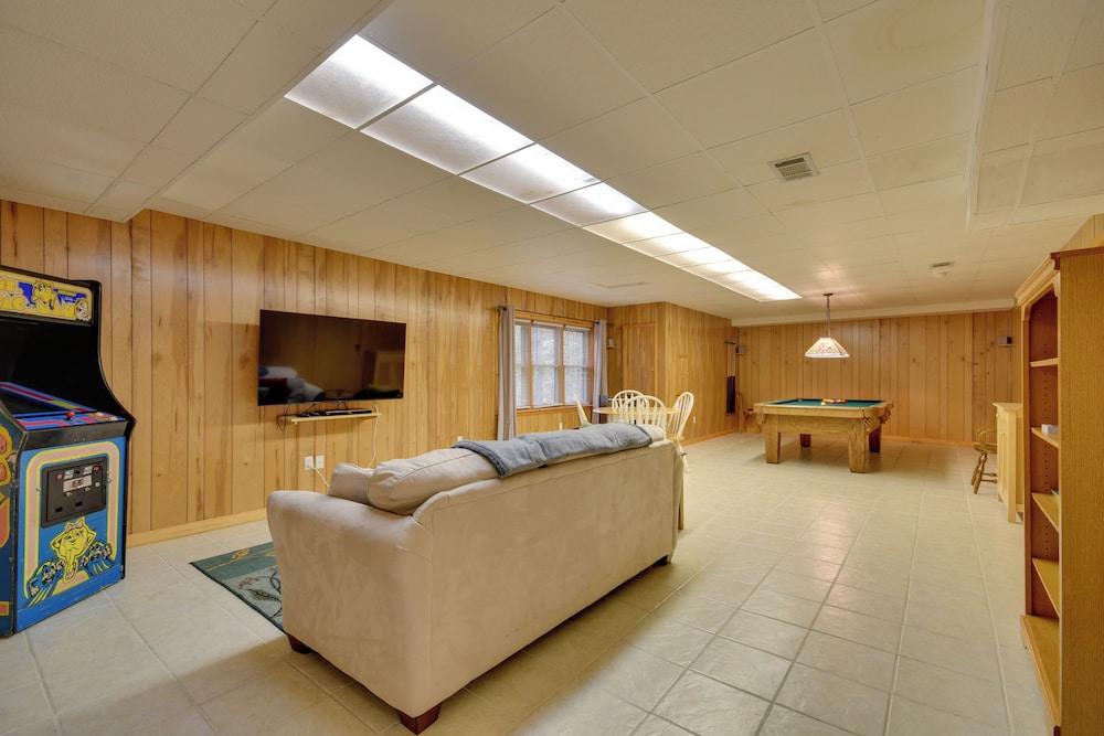 Home w/ Game Room & Rumbling Bald Resort Perks!