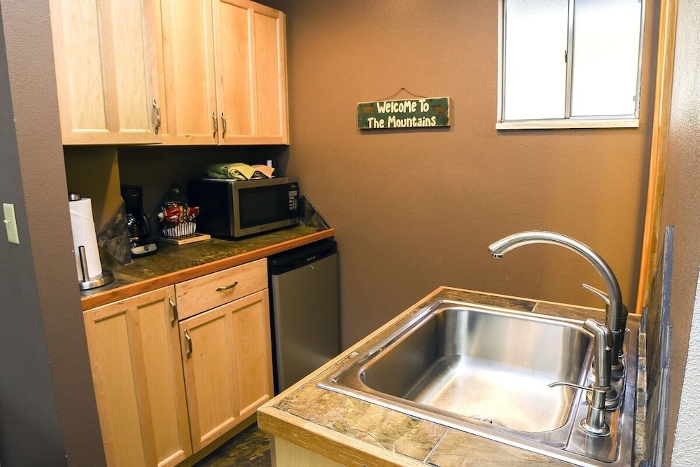 Fawn Valley Inn: 256 1 Bedroom Apts - Property Image 4