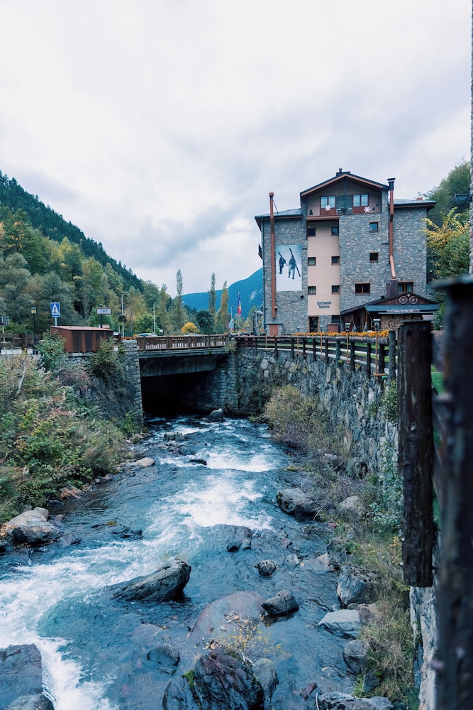 Apartaments La Neu