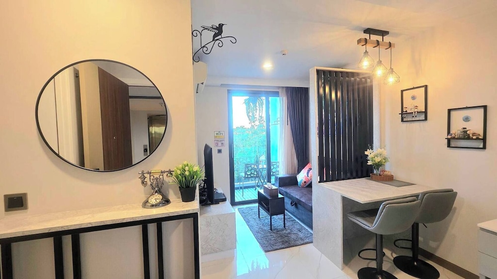 A303 - 1 Bdr Condo Partial Sea View, Ao Nang Beach