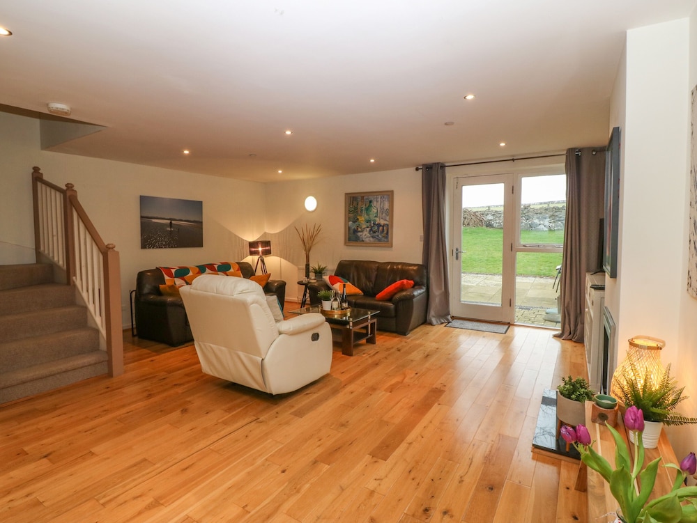 Barn End, 9 Stad Clynnog