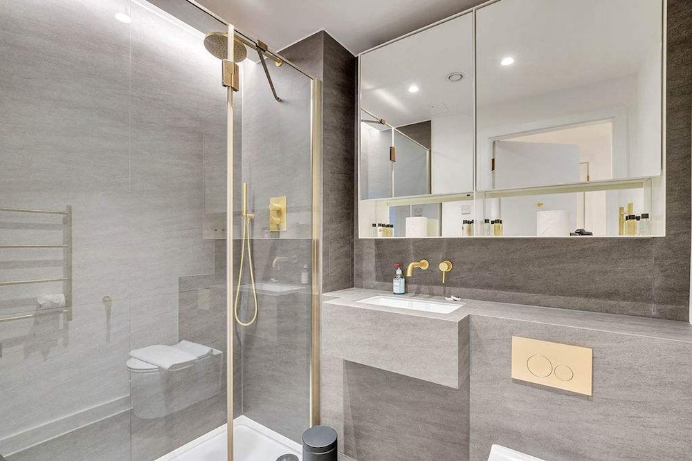 Chic 3-bedroom Condo