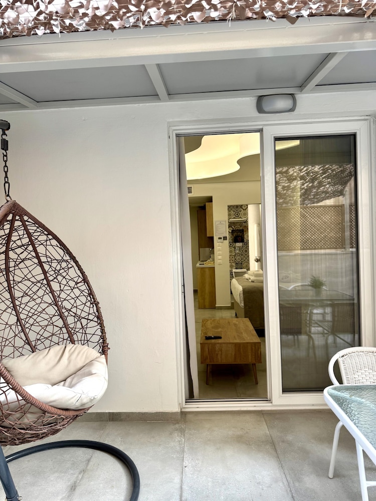 Chic Centre Suites Athens