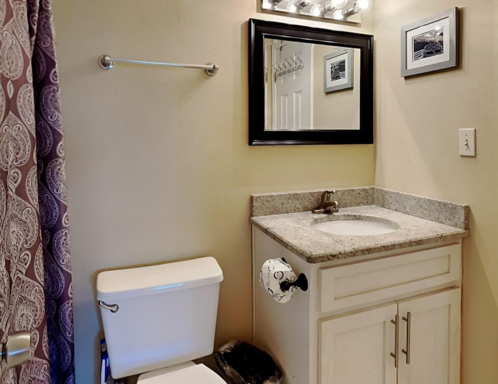 Emerald Isle Fort Walton Beach by Southern Vacation Rentals