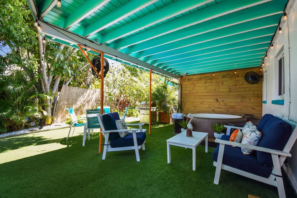 The Break Tropical Family Oasis Near Beach