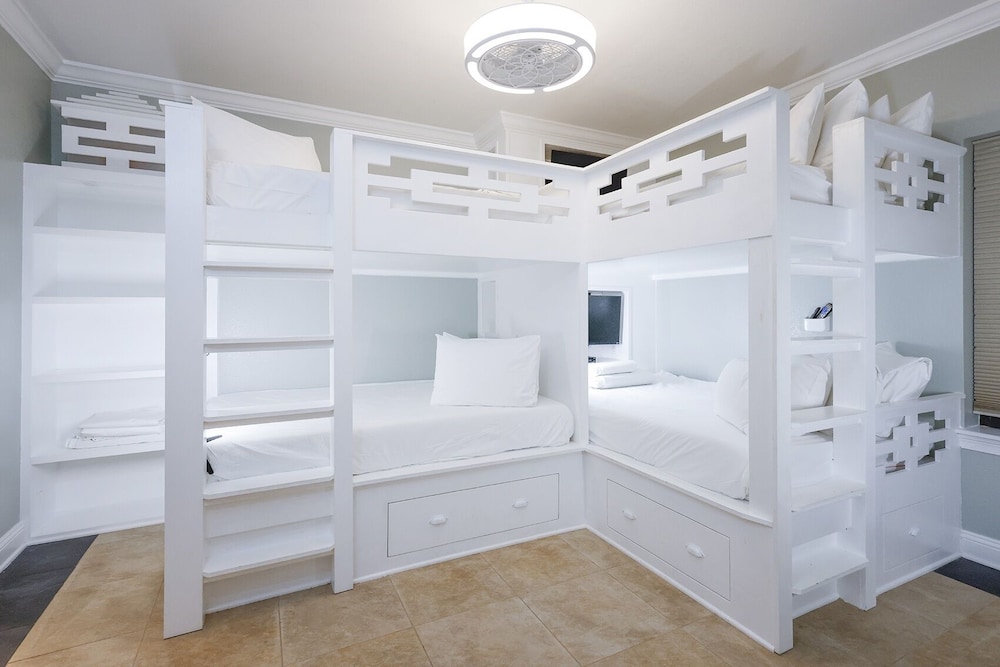 Photo 57