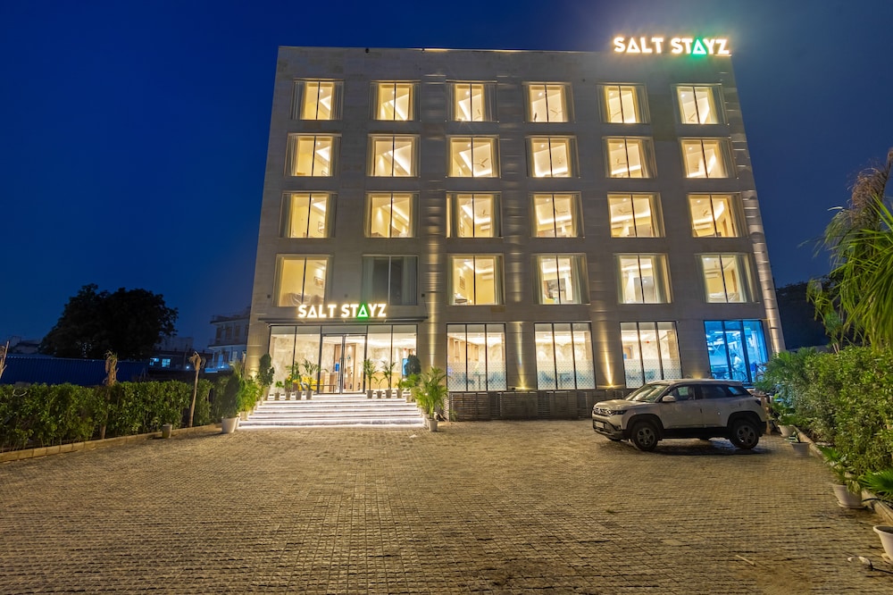 Saltstayz Premier - Manesar & Sector 86