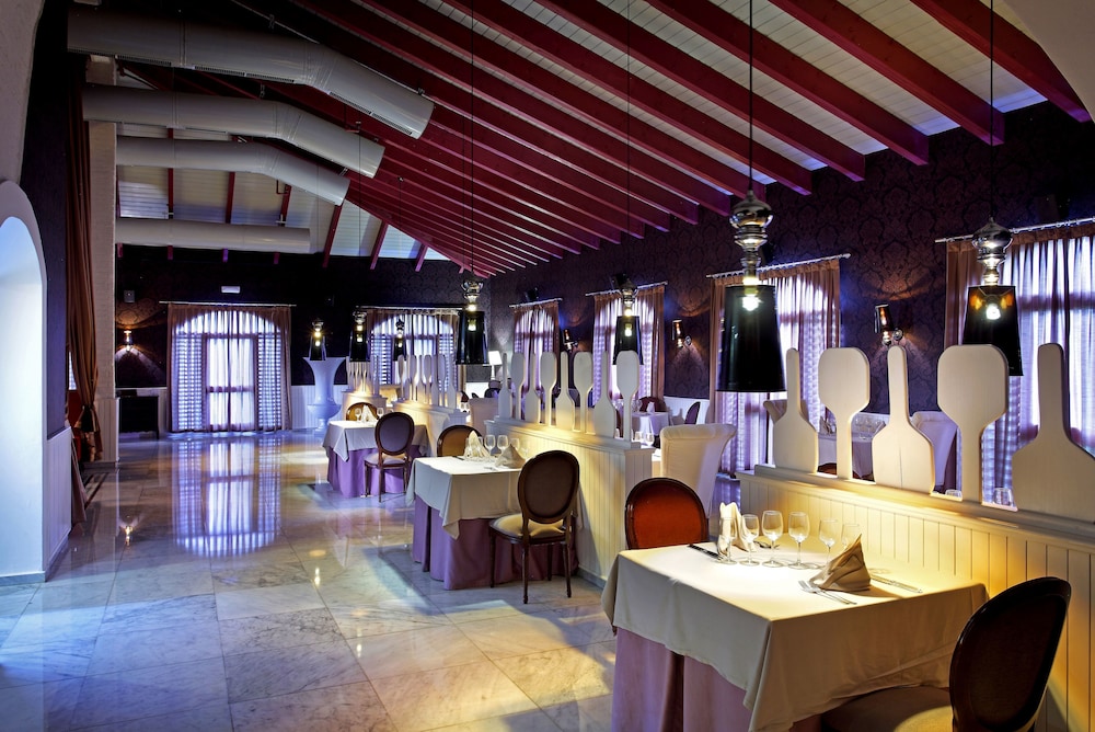 Punta Cana Vacations - Grand Palladium Palace Resort Spa  Casino - All Inclusive - Property Image 5