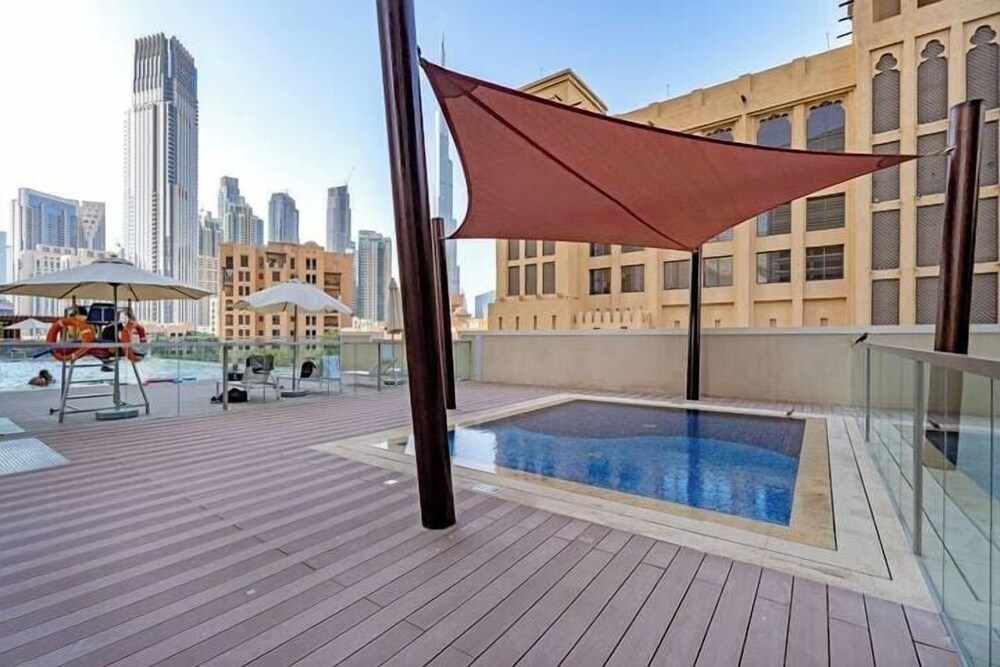 Bellevue Downtown BurjKhalifa Dubai Mall