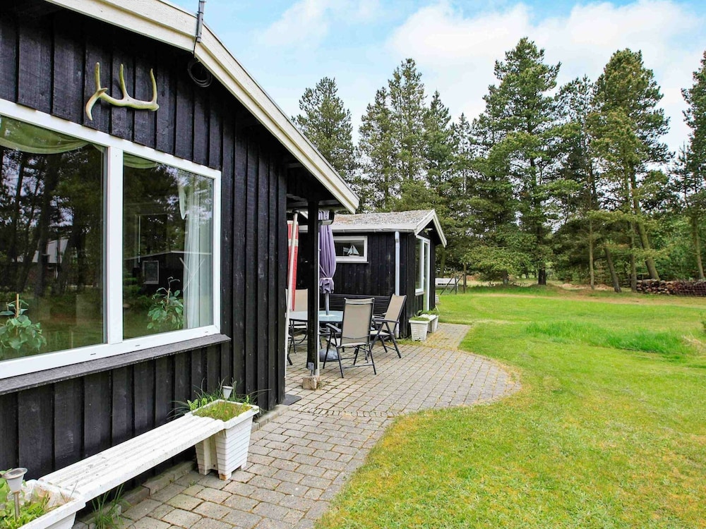 6 Person Holiday Home in Blavand