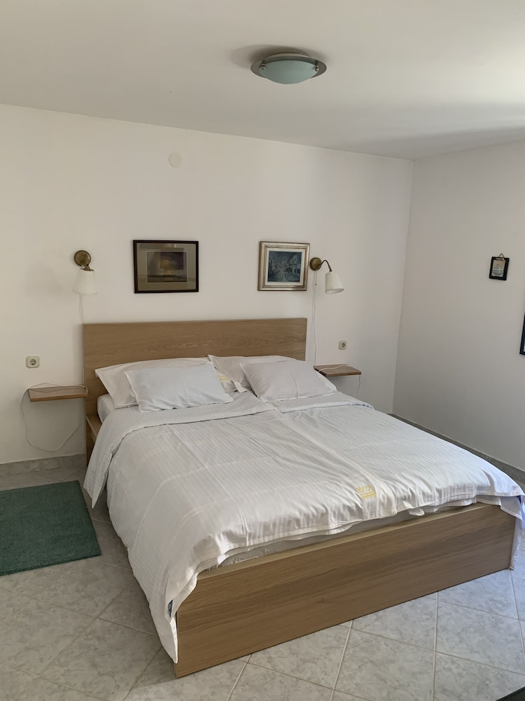 Apartment King view 5