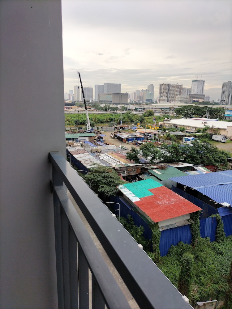 Shore 2 Residence Tower 2 - 619