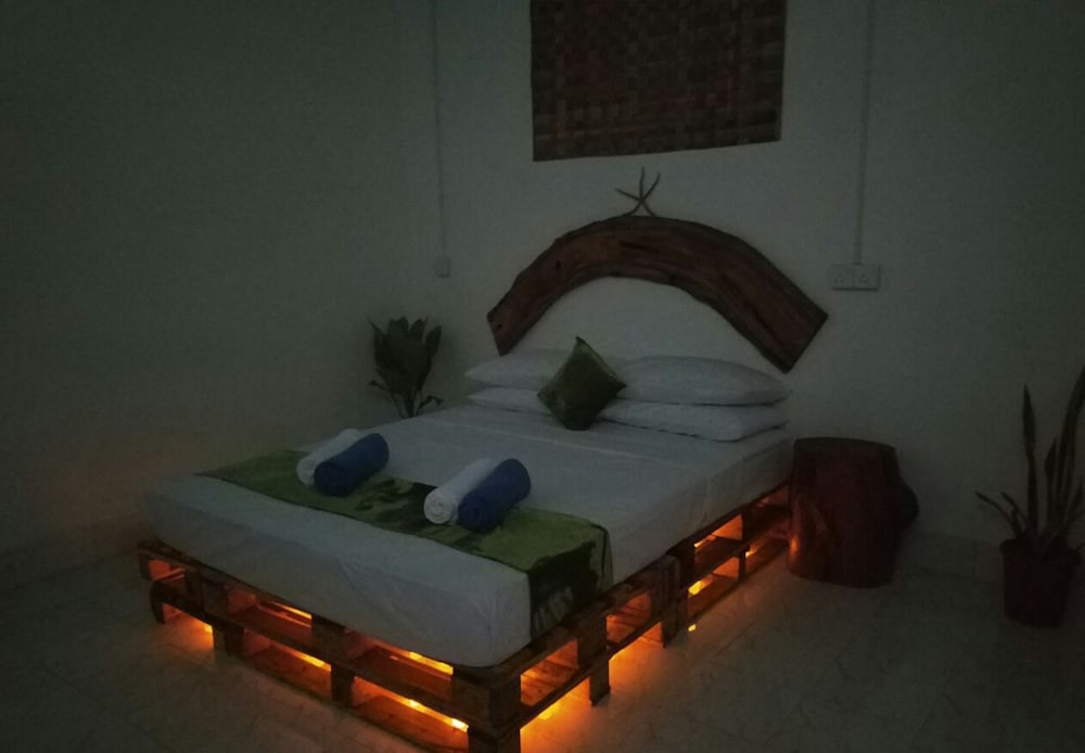 Veli Thoddoo Inn