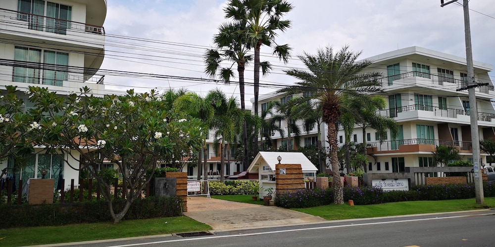 Hotel KM Condo Seaside - Image 1