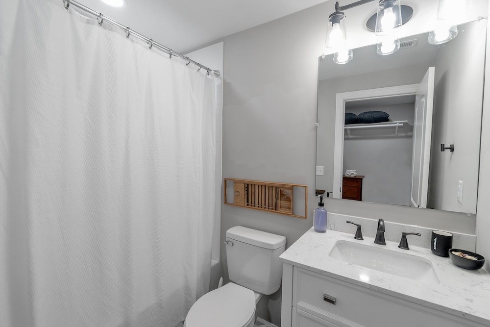 Charming Pet Friendly Concord Retreat 3 Bedroom Home
