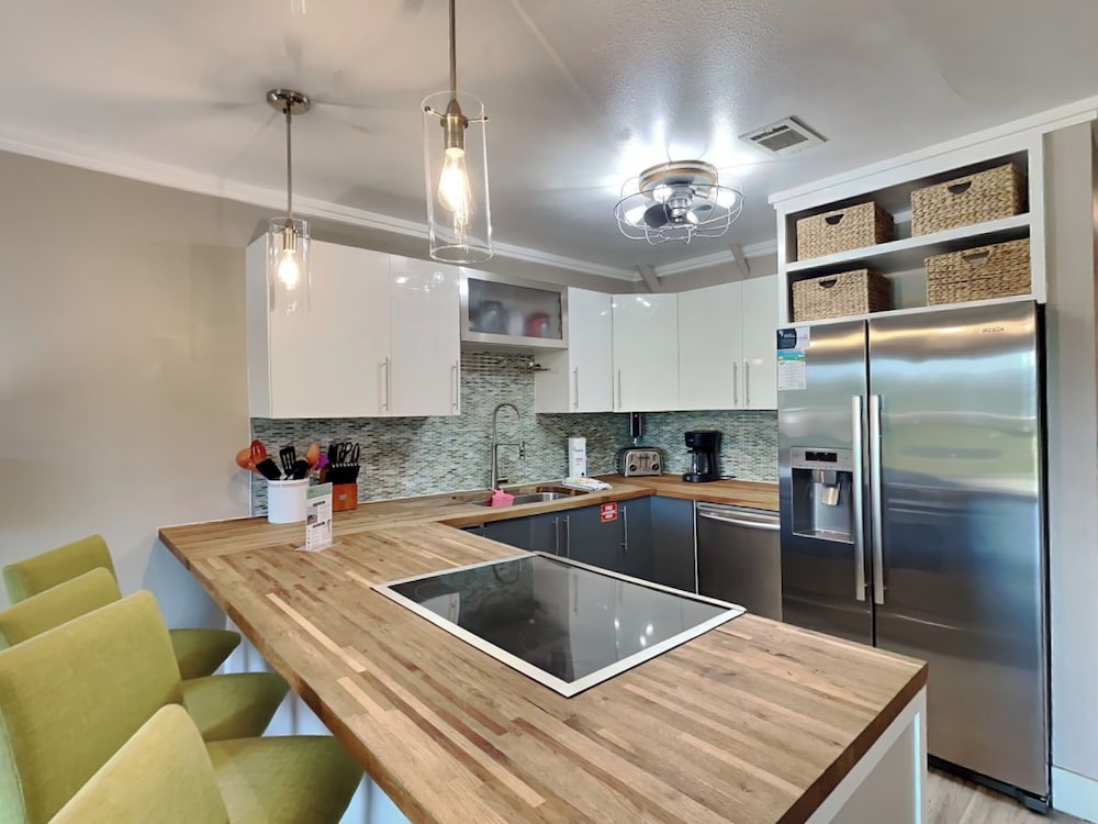 Coconut's Beach House by Southern Vacation Rentals