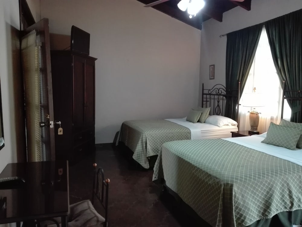 Casa Colonial Bed And Breakfast
