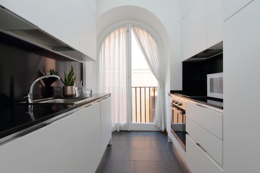 B5 Piazzetta Margutta - B5 - My Extra Home