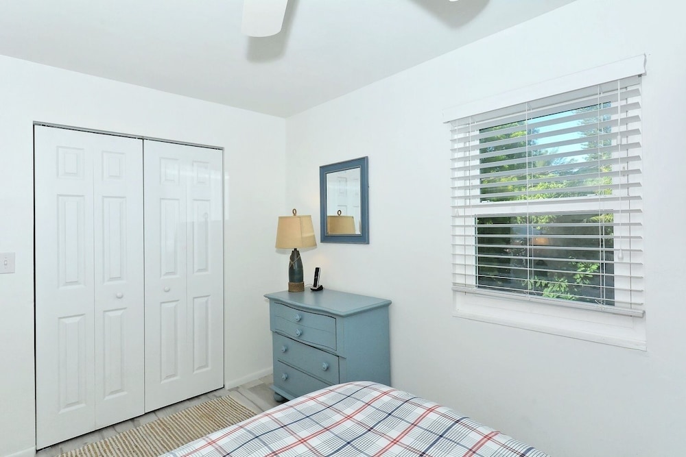 Tarpon Pointe 2 Bedroom Home by Redawning