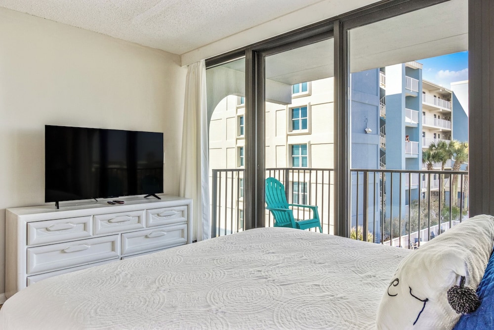 Island Sunrise by Southern Vacation Rentals