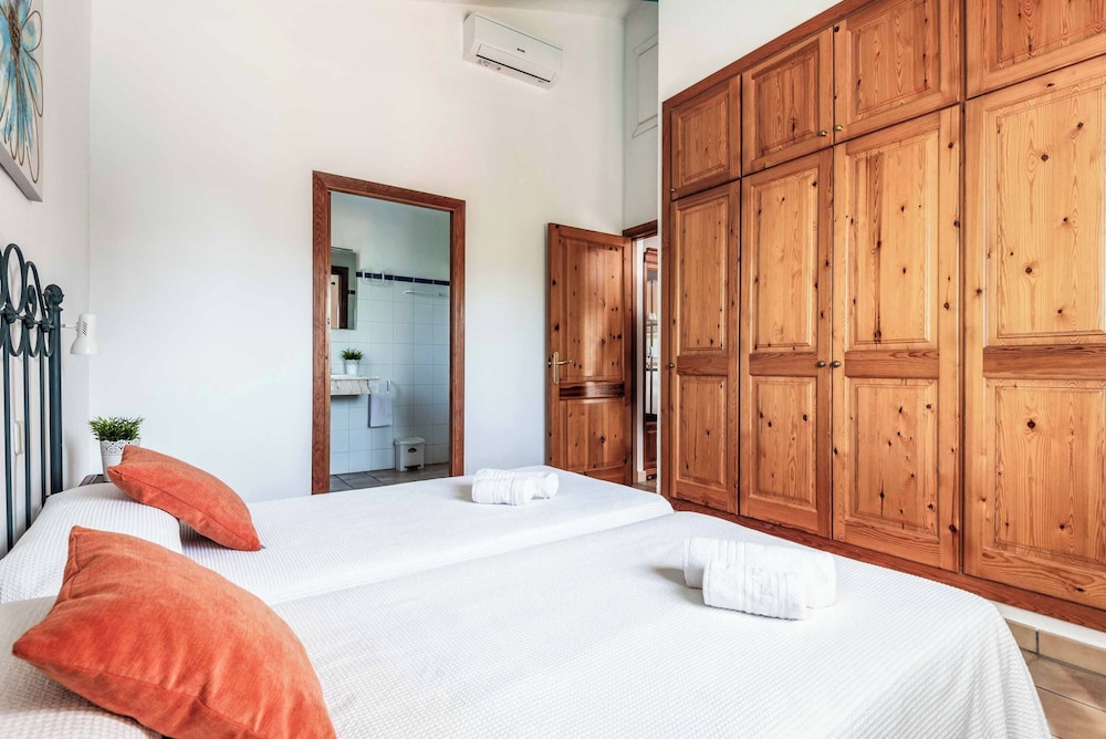Villa Laura 245