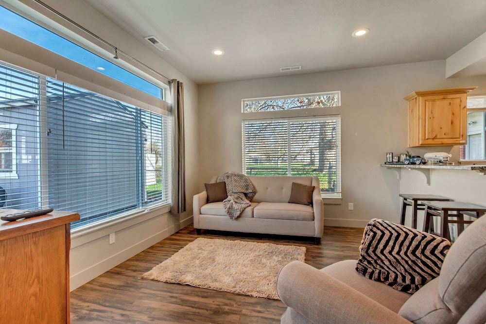 Hill Field Stays by Cloud Dream Homes