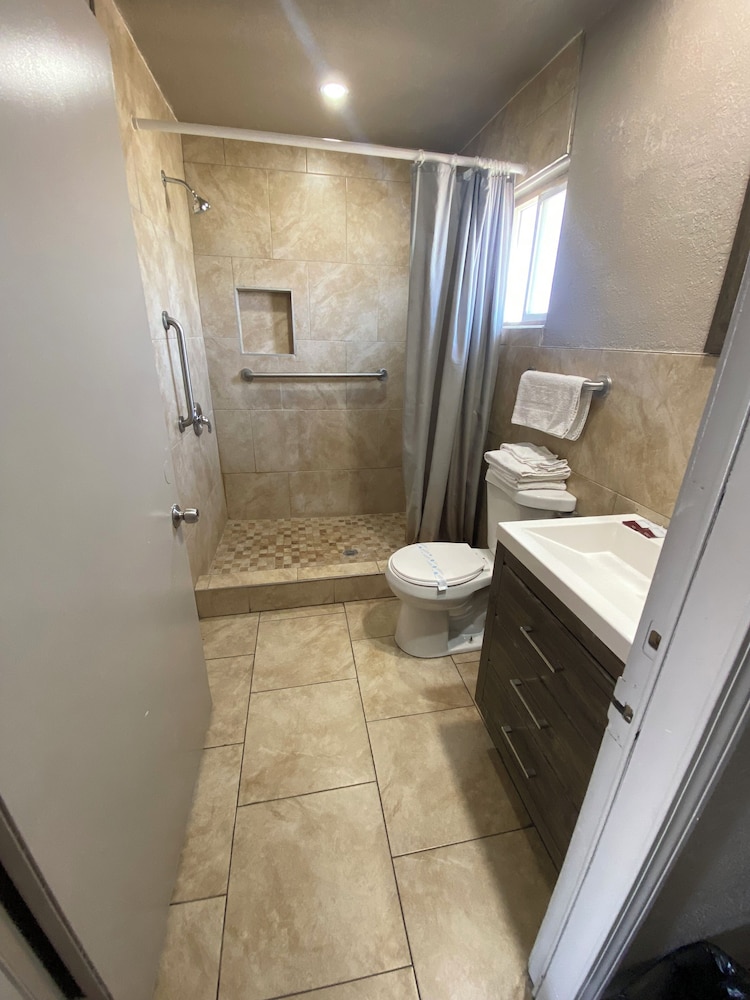 Apple Valley Motel