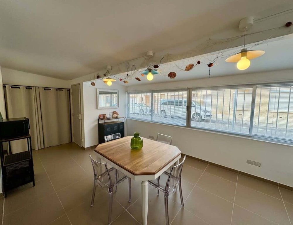 Charming Beach Escape in Valras