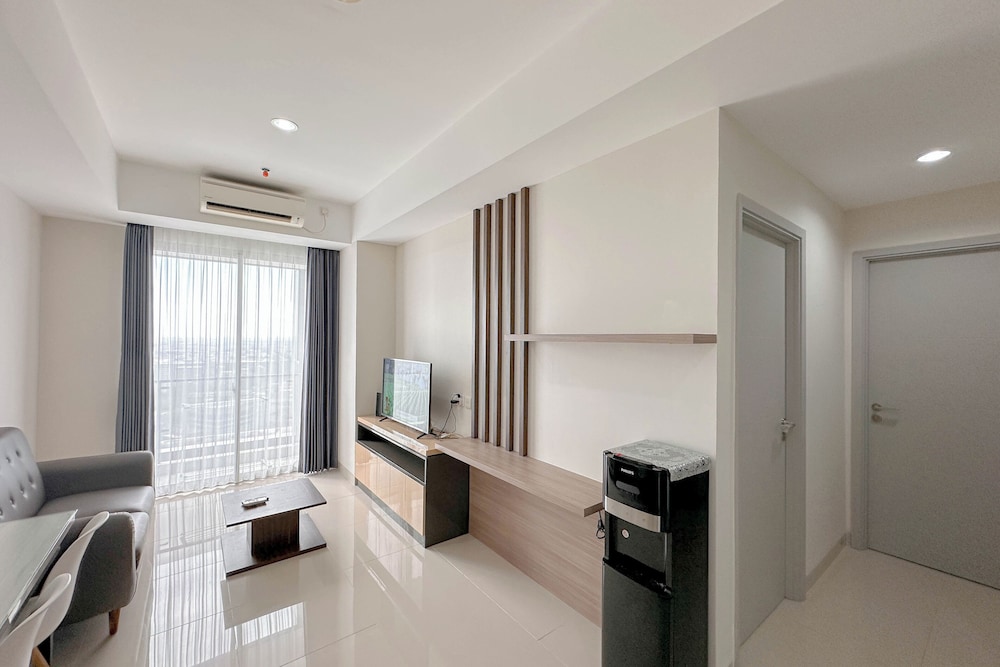Ivory Nest 2Br At Grand Sungkono Lagoon Apartment