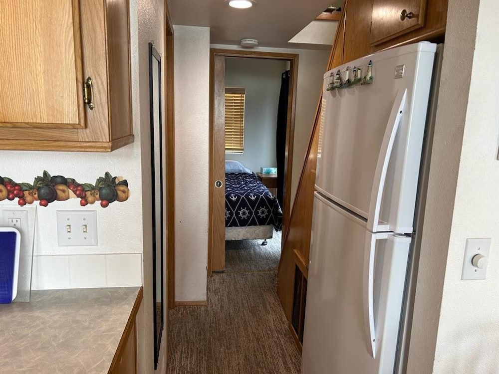 Oceanfront Cabin 3 w Jacuzzi Impressive Views