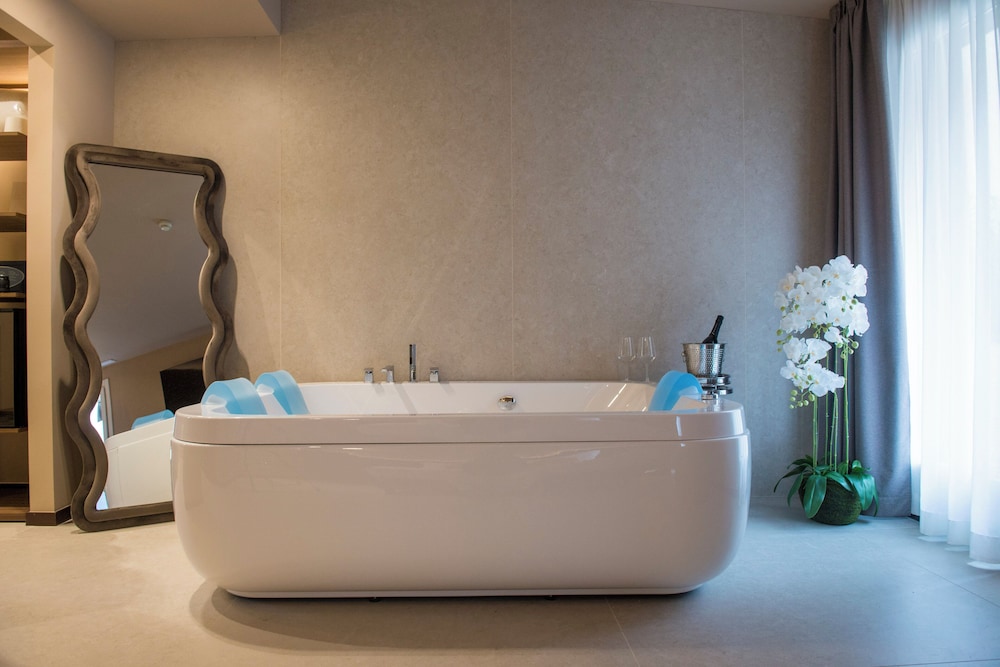 Bocca di Leone Luxury Suite