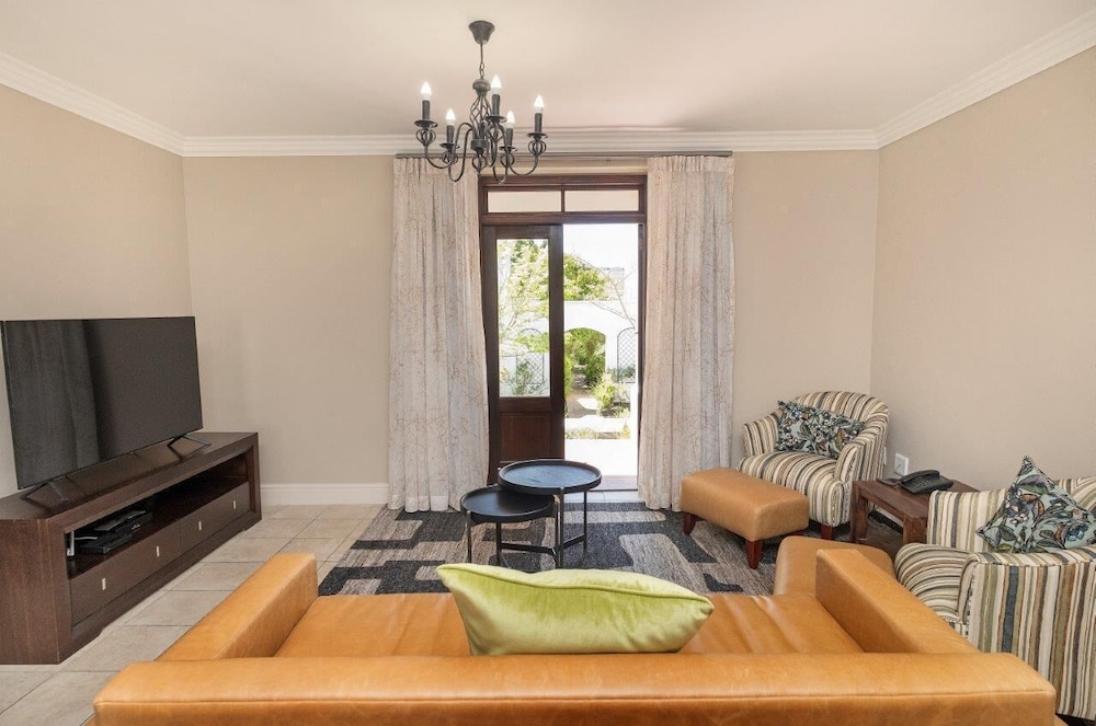 Winelands Golf Lodges at De Zalze