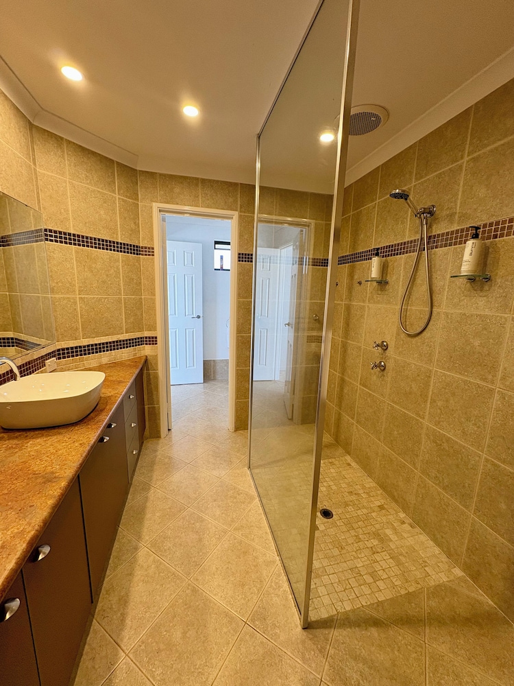 Seacrest Luxurious Holiday Home