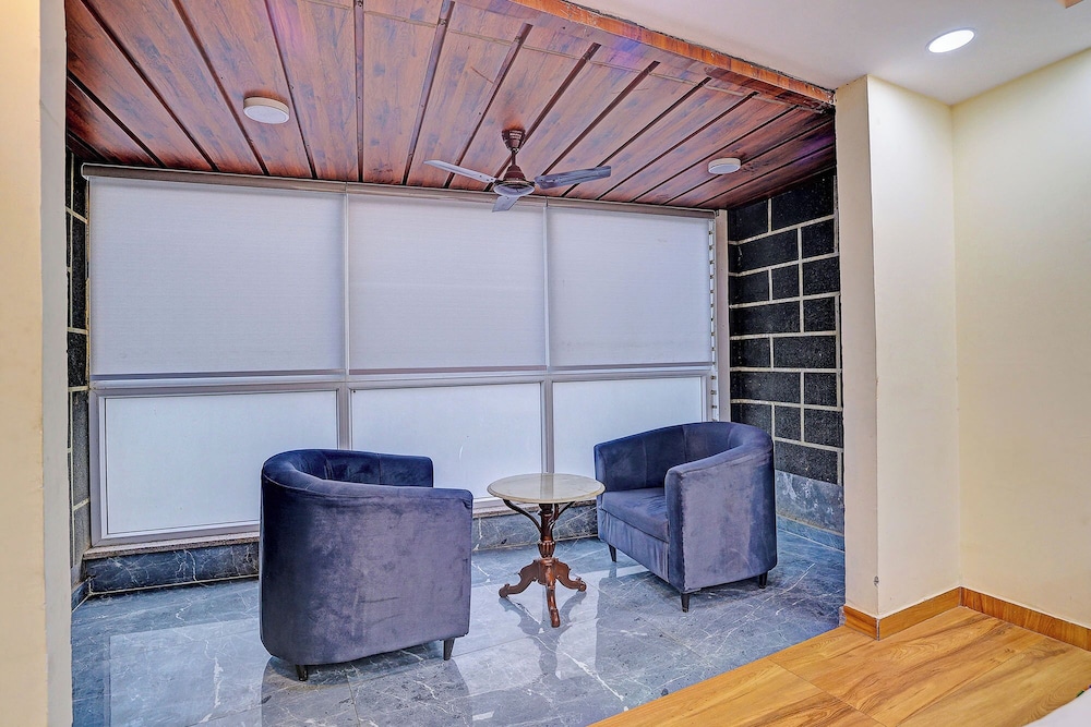 Fabhotel Havenora