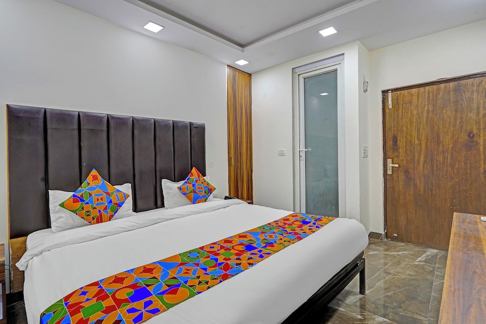 Fabhotel Dream House