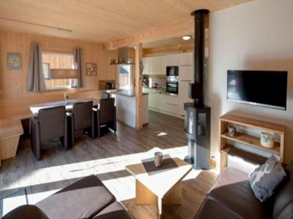 Majestic Chalet With Sauna
