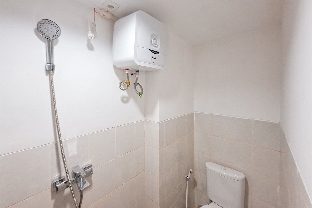 Minimalist Studio At Urbantown Serpong Apartment
