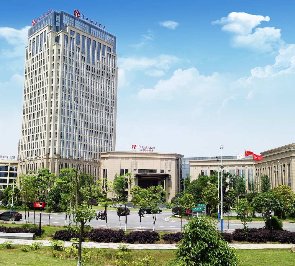 Ramada Yiyang Taojiang
