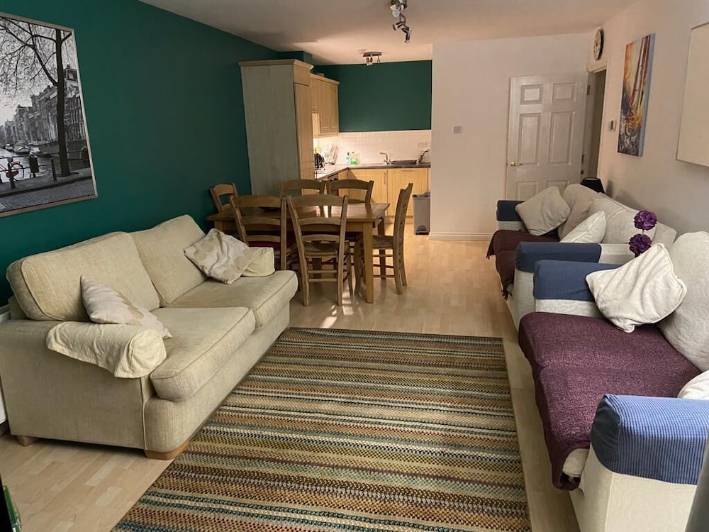 Portrush Penthouse Stunning Harbour & Atlantic Views view 5