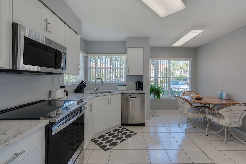 Vista Verde North 6-142 by Distinctive Beach Rentals