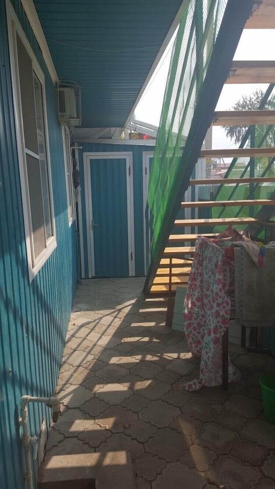 Photo 32