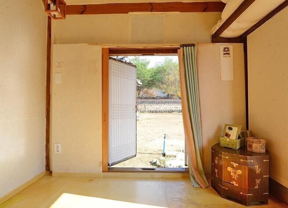Photo 48
